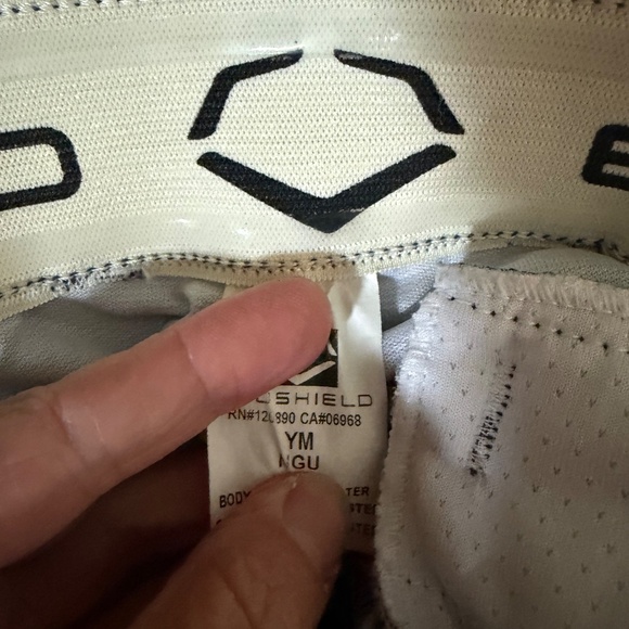 EvoShield Medium Youth Game Pants (Used) - Picture 4 of 4